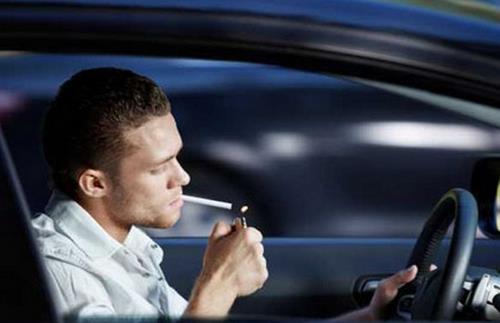 五種情況車(chē)內(nèi)開(kāi)空調(diào)條對(duì)健康有害