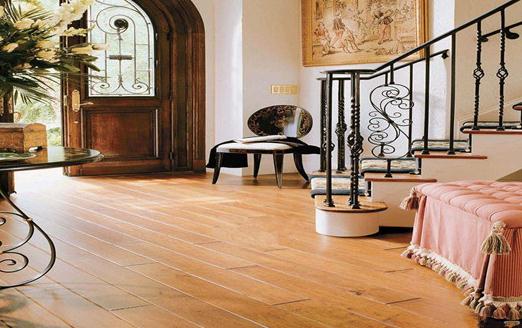 實木復合地板的清潔與保養(yǎng)知識