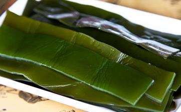 海帶_海帶的營養價值,功效與作用,海帶的做法,涼拌海帶絲的做法