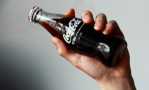 可樂(lè)喝多危害健康 盤點(diǎn)喝可樂(lè)的危害