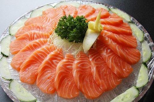 三文魚營養(yǎng)價(jià)值非常之高 有2大食用功效