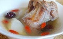 潤膚防燥的中醫特質食療藥湯