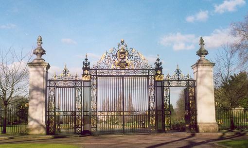 地理環(huán)境影響開門方向-生肖與十二地支對照圖