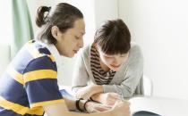 應(yīng)該如何教育好高中學生？