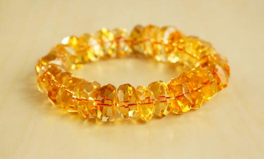 如何挑選黃水晶?黃水晶的選購技巧