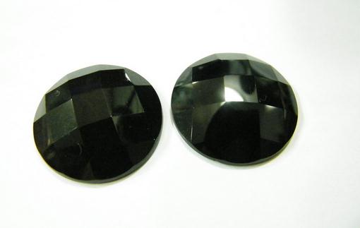 黑瑪瑙和黑曜石的區(qū)別在于哪里?