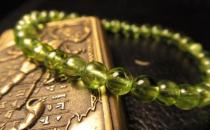 橄欖石如何鑒別？橄欖石的鑒別方法