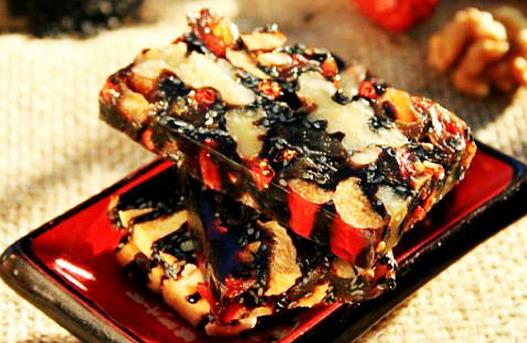 秋冬吃阿膠補血養(yǎng)顏 教你自制阿膠膏