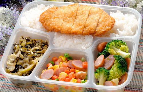 上班族帶飯 怎么吃午飯更健康？