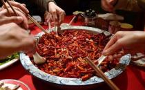 吃得太辣易錯(cuò)失味覺 上班族午餐怎么吃才健康？