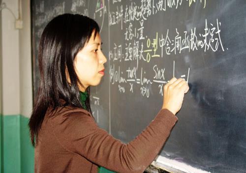 教師保健：吸入粉筆灰危害大嗎