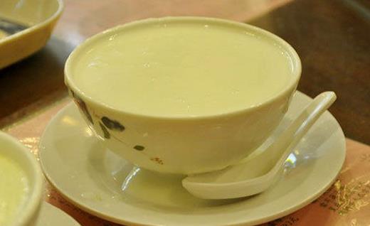 四大養(yǎng)顏食療秘方 祛斑美白護膚首選