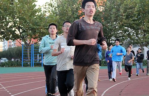 幫助學生發育的健身運動