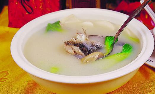 喝湯要講究時間和方法