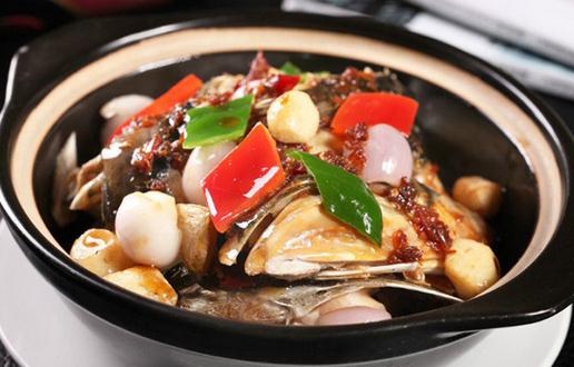 烹飪魚(yú)頭首要注意衛(wèi)生!