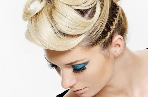 頭發干枯怎么辦 8個護發餐告別頭發問題