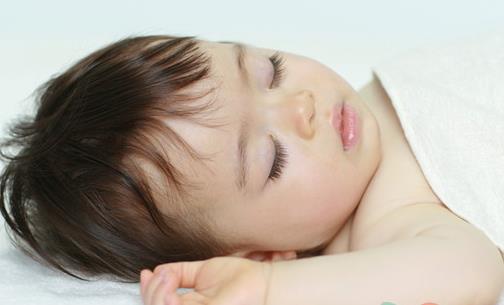 寶貝愛出汗 背后有學問