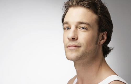 男性護(hù)膚方法 真正屬于男人護(hù)膚方式