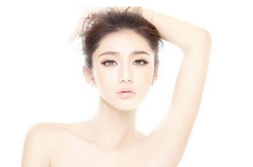 修容粉和高光粉的區別 面部修飾“神器”解密