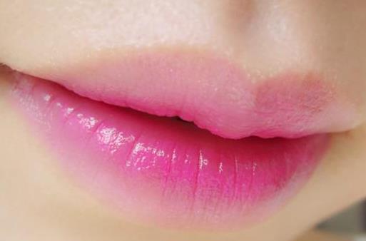 口紅涂抹小技巧你需要知道