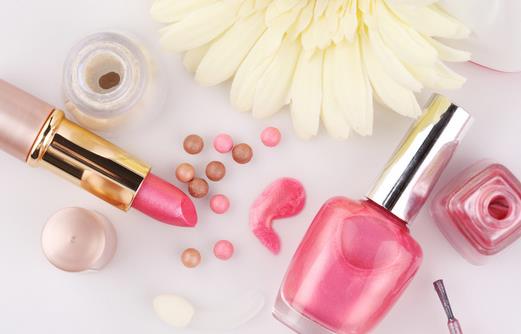 5大誤區(qū)傷害你嬌嫩的嘴唇