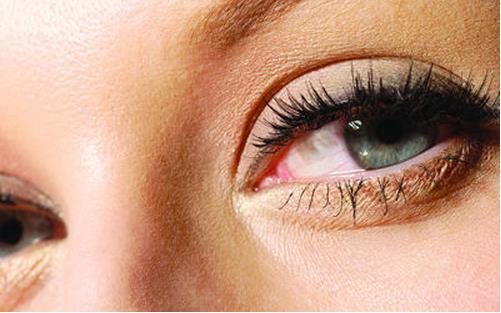 怎么去眼袋 選對方法是關(guān)鍵