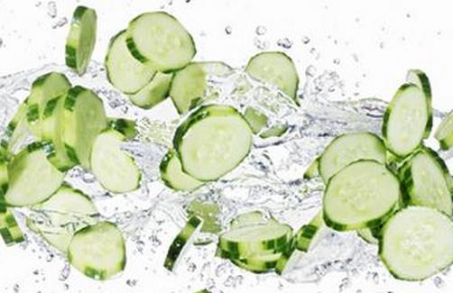 如何自制保濕補水面膜