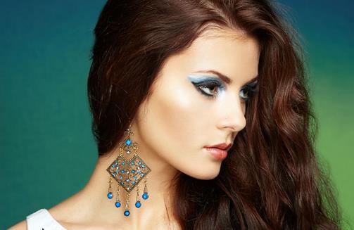 掉頭發是缺什么營養物質