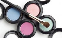 日系開架眼影大比較 更多產品任你選