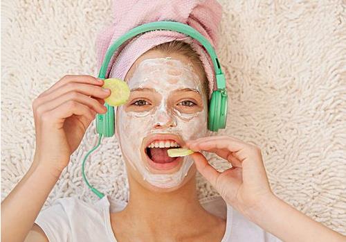 女性冬季忌口+面膜能鏟除痘痘