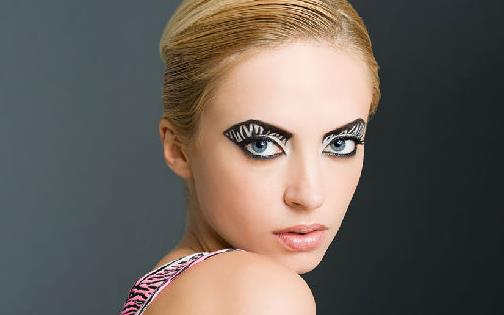 開眼角術優勢多 術后護理很重要