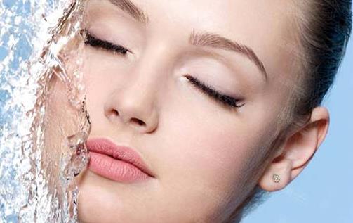 找準痘痘的發(fā)病源泉 對癥下藥