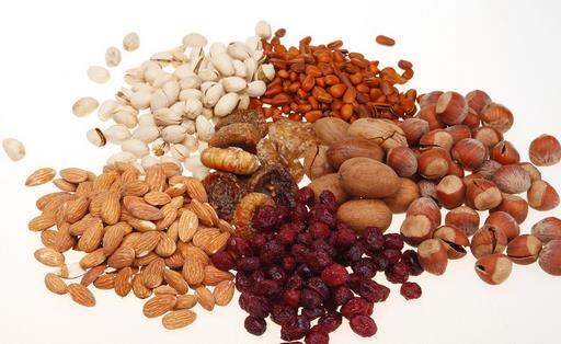 頭發(fā)干枯掉發(fā)吃什么好?六類護(hù)發(fā)食物盤點(diǎn)