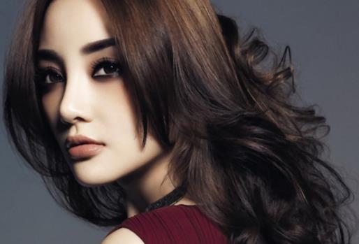 妙用粉底刷,打造輕薄底妝