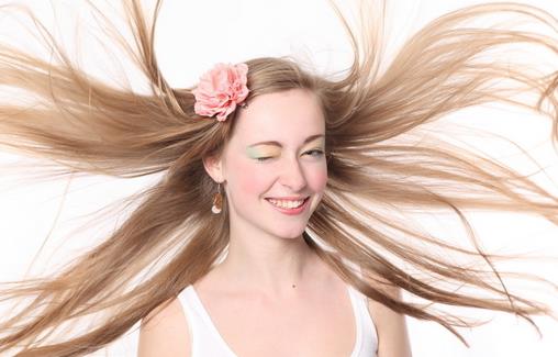 頭發分叉怎么護理