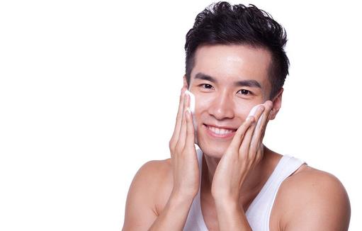 支招:男人潔面的正確步驟