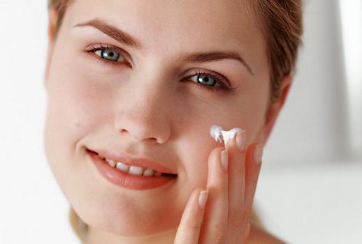 要擠還是要遮?痘痘這樣處理才對