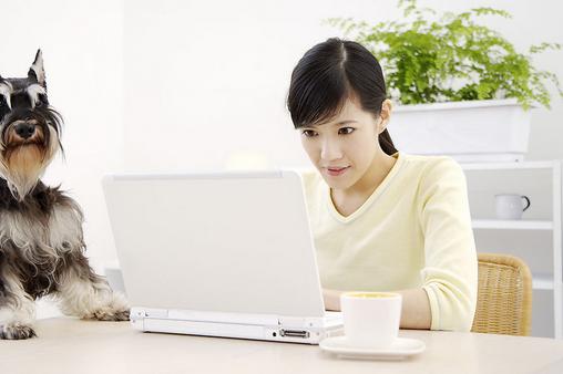 每天久坐超過(guò)6小時(shí)危害女性健康