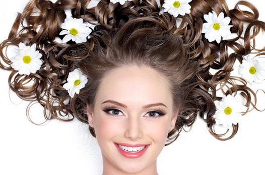 頭發(fā)出油該怎么辦