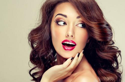 頭發靜電太煩人？7個小竅門就能解決