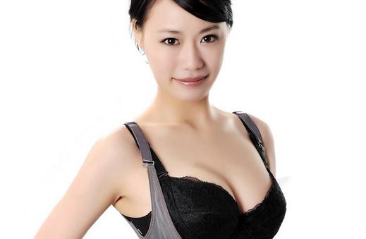 警惕!減肥易致胸部縮水