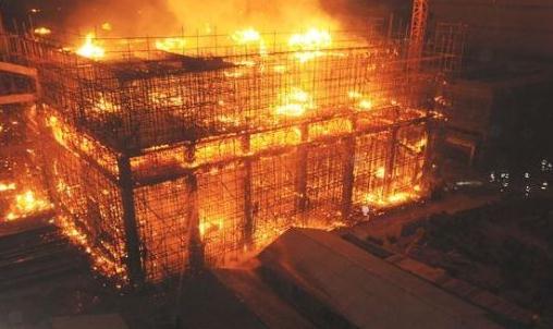 發生火災時的自救方法