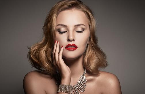 潮濕季節 扁塌發質急救妙招