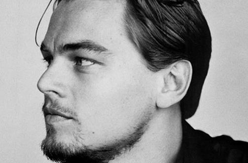 熬夜長(zhǎng)眼袋 如何去眼袋