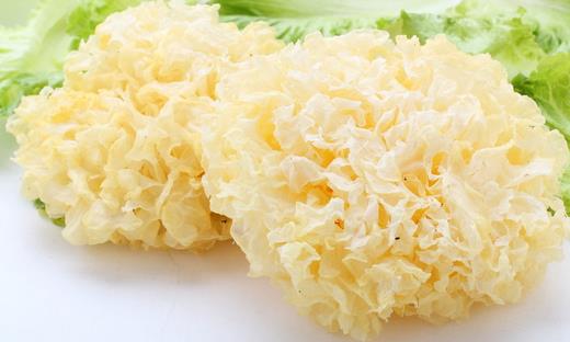 銀耳營(yíng)養(yǎng)價(jià)值高 銀耳怎么吃最好?