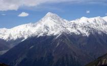 雪崩的發生和規律 雪崩的形式和危害