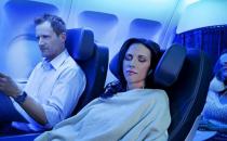 坐飛機吞口水飛機會導致耳膜破裂！