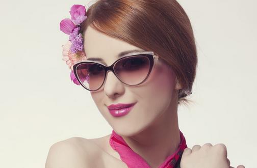 不同的腮紅色塑造不同女人味