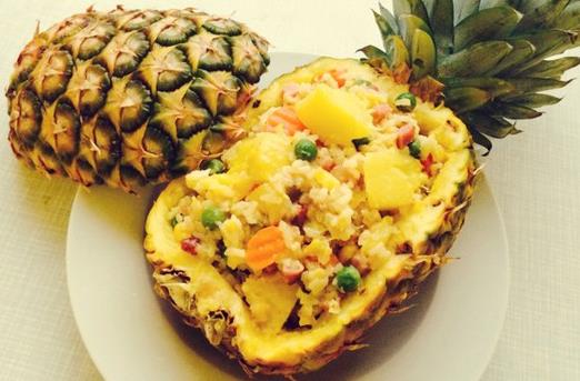 菠蘿怎么做菜？哪些人不能吃菠蘿？