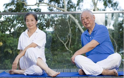 老人預防跌倒多做這些運動